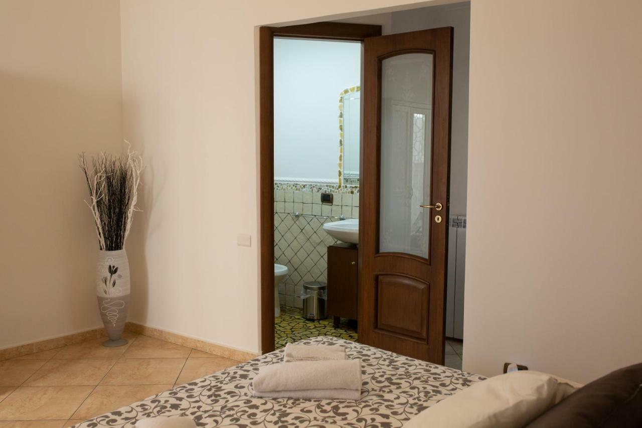 Dimora De Curtis Apartment Naples Luaran gambar