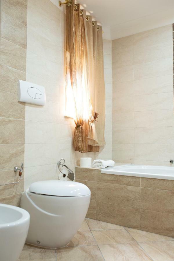 Dimora De Curtis Apartment Naples Luaran gambar